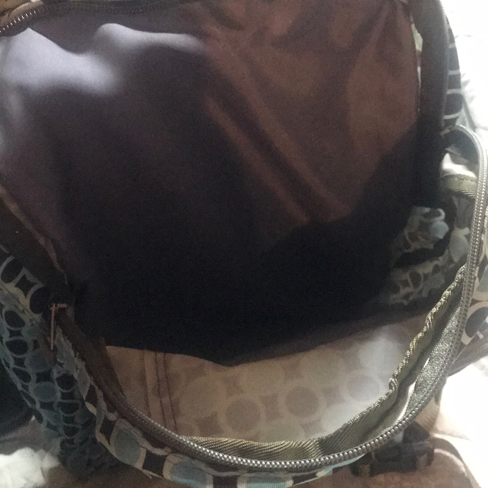 Backpack - Picture 2 of 4